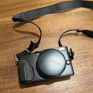 Fujifilm x70 camera
